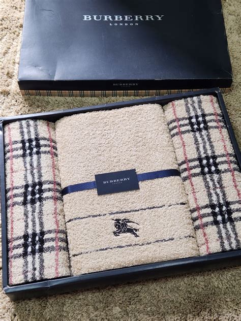 burberry golf towel|burberry face towel gift set.